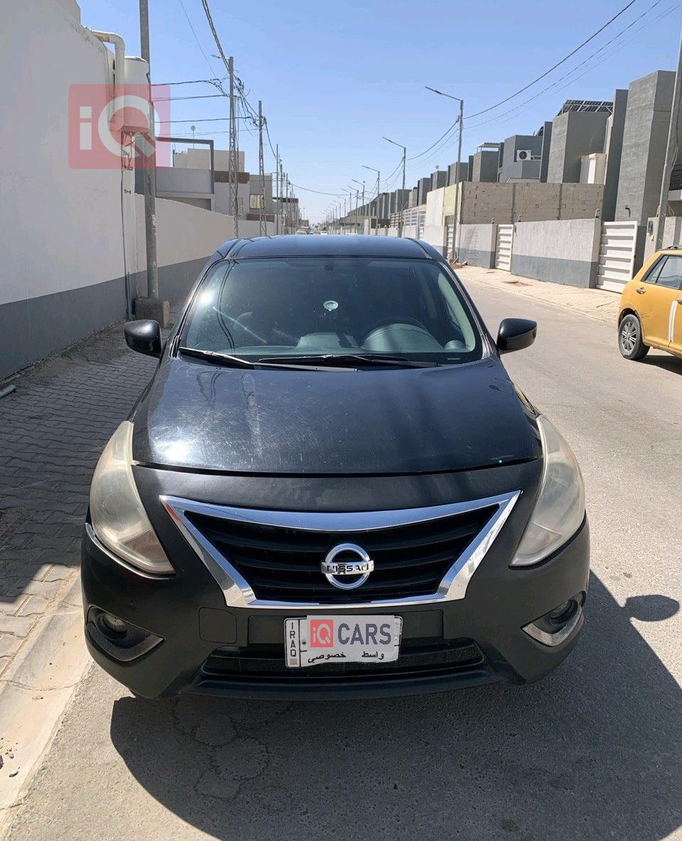 نيسان فيرسا